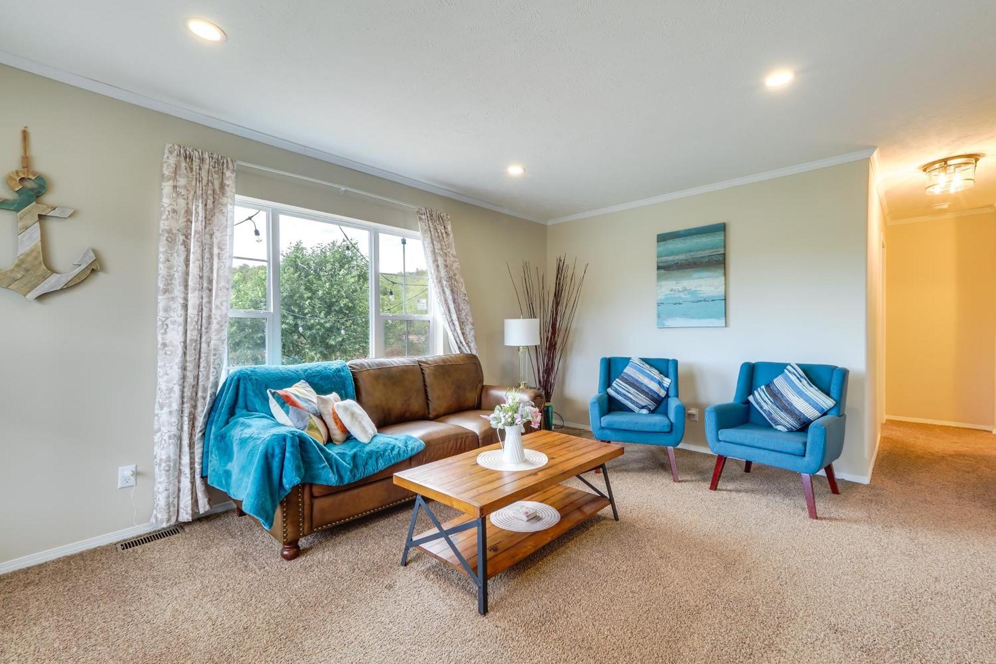 Family Home In Rapid City About 4 Mi To Torch Lake! Ngoại thất bức ảnh